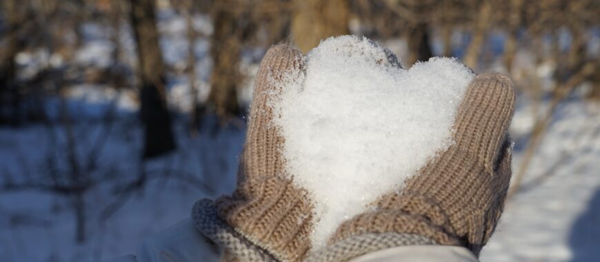 lumesta muodostuva sydän